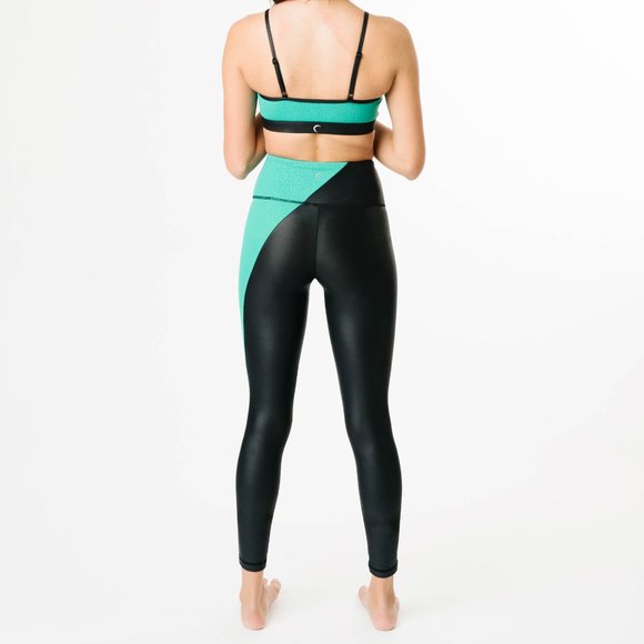 Zyia Jade River Stone Metallic Light n Tight Hi-Rise 7/8 24" (8-10) EUC - Picture 3 of 5